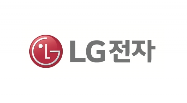 LG전자는 휴대폰 운영체제(OS) 업그레이드를 최대 3년간 지원하겠다고 8일 밝혔다.ⓒLG전자 CI