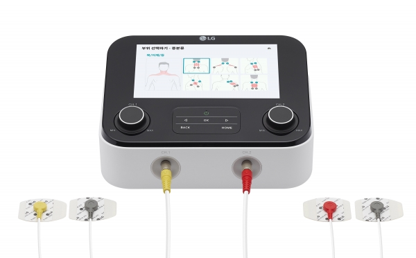 LG전자는 가정에서 편리하게 사용할 수 있는 만성 통증 완화 의료기기 ‘LG 메디페인’을 출시했다고 20일 밝혔다. ⓒLG전자